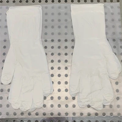 Les gants en nitrile offrent protection et propreté